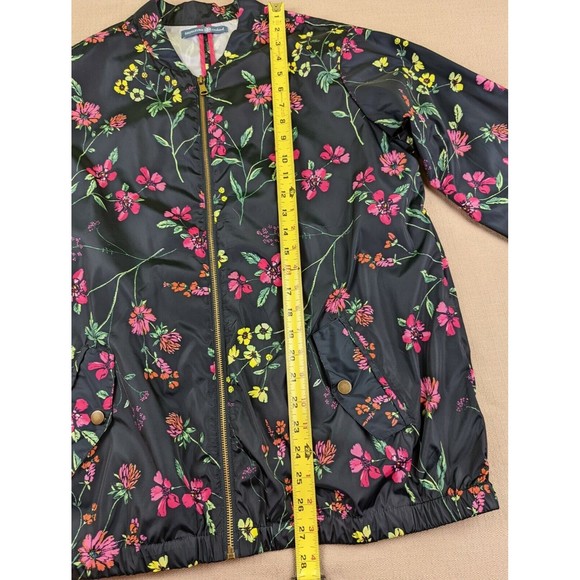 Signature Weekend Women's XL Black Floral Zip Up Windbreaker/Rain Jacket EUC - Picture 11 of 12